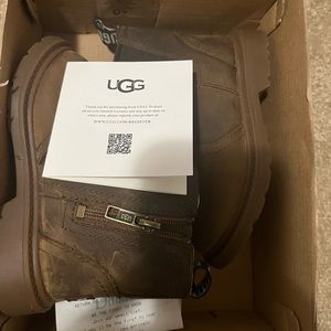 8c toddler boy UGG boots